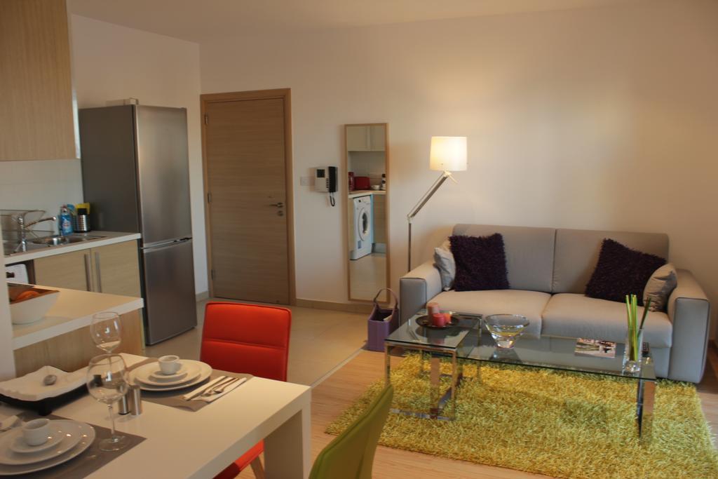Eden Beach Apartment 611 Limassol Zimmer foto